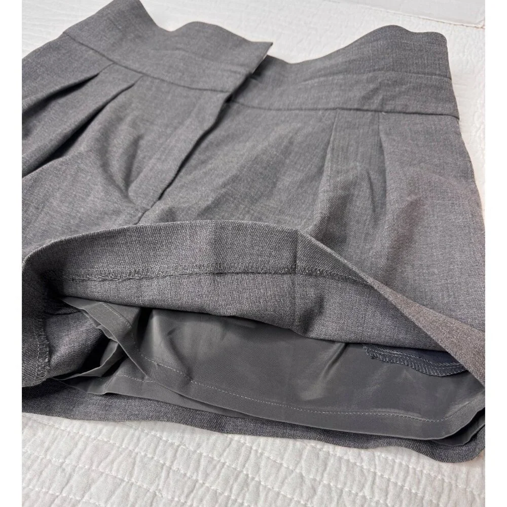 NWT Aritzia Babaton Bureau Grey Fold Over Shorts Woman’s SZ 8 - Picture 9 of 12